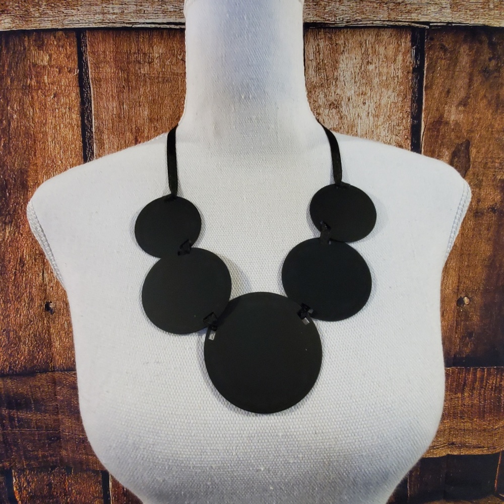 Black Fashion Necklace - NWOT